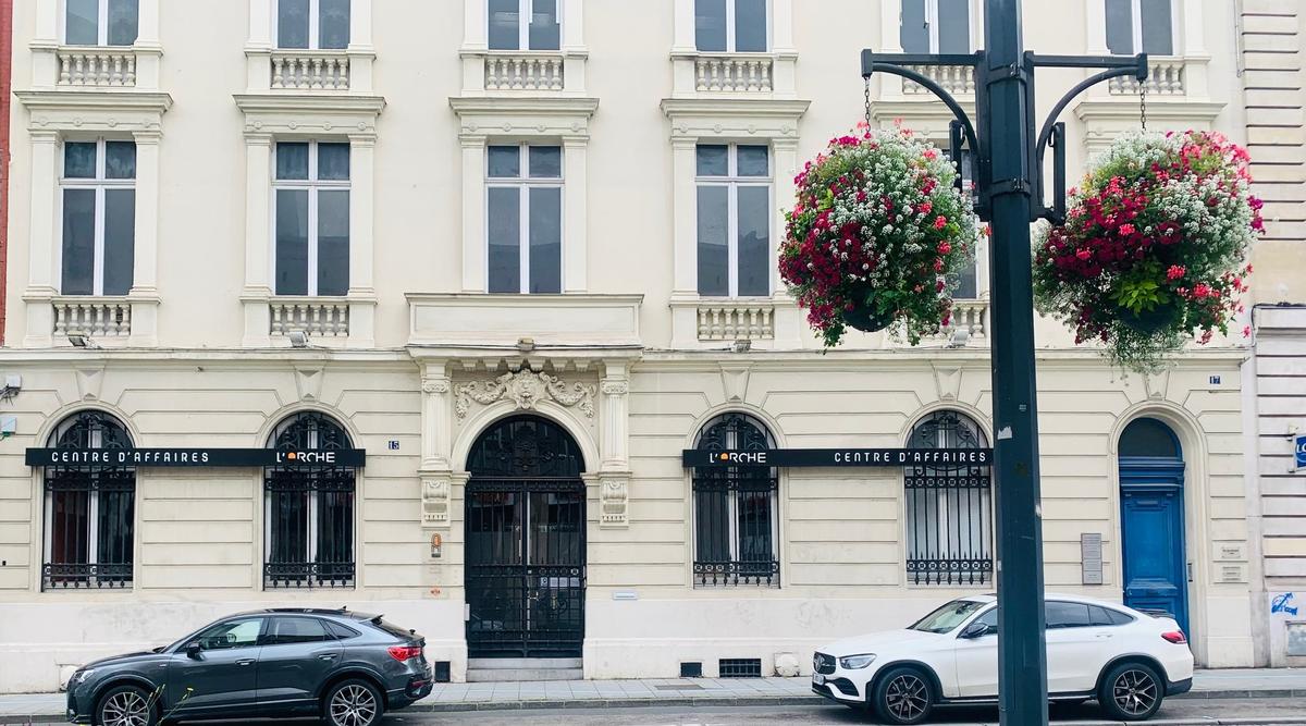 Façade historique de L'Arche